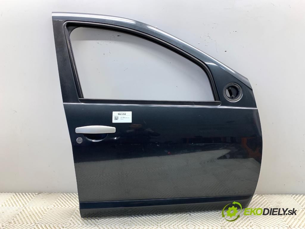 DACIA SANDERO liftback 2008 55 kW 1.4 (B30C, BS0C, BS0A, BS0G, BS1F, BS0E) 1390 dveře pravý přední část 