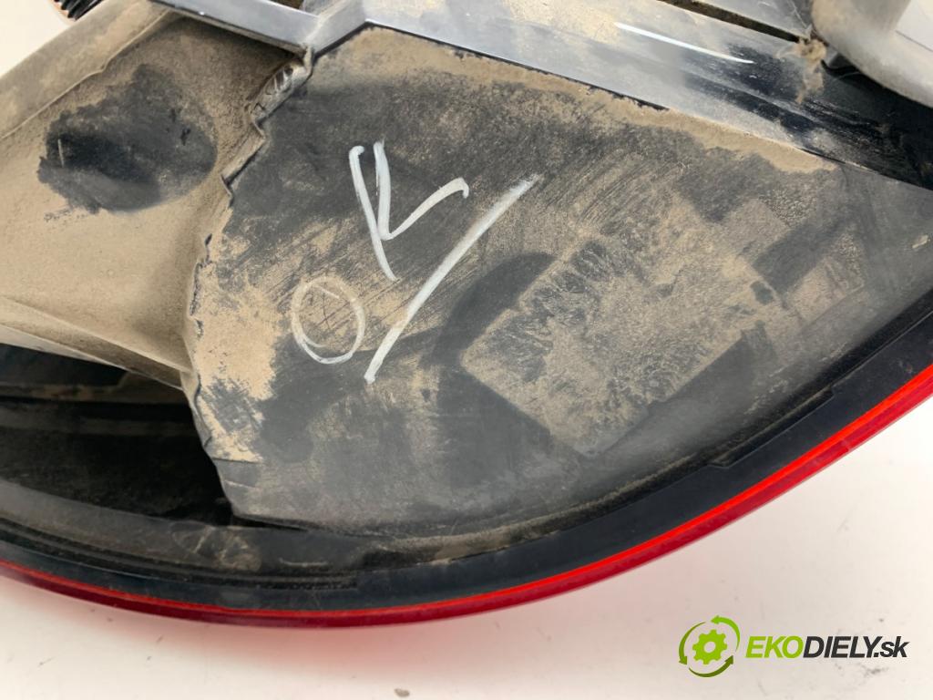 VW GOLF VI Kombi 2011 103 kW 2.0 TDI 1968 světlo levý zadní část