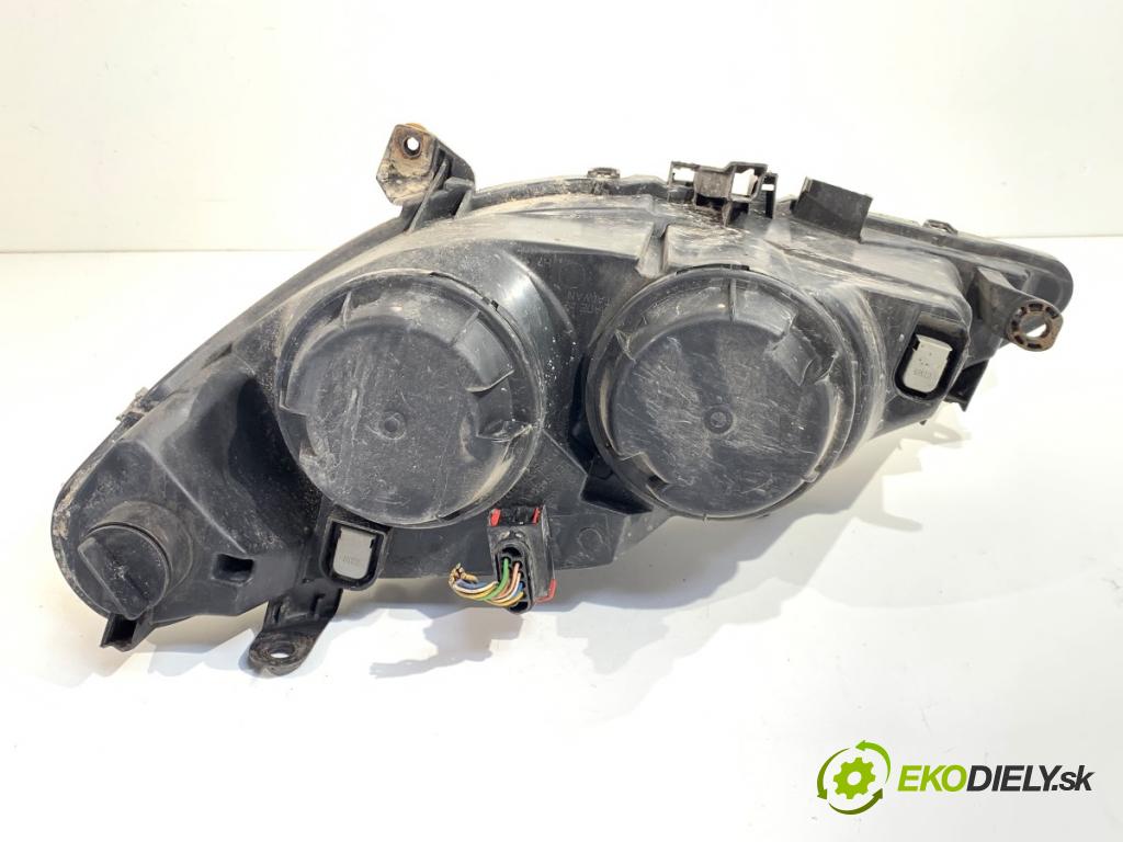PEUGEOT 307 liftback 2002 50 kW 1.4 HDi 1398 světlomet pravý přední část