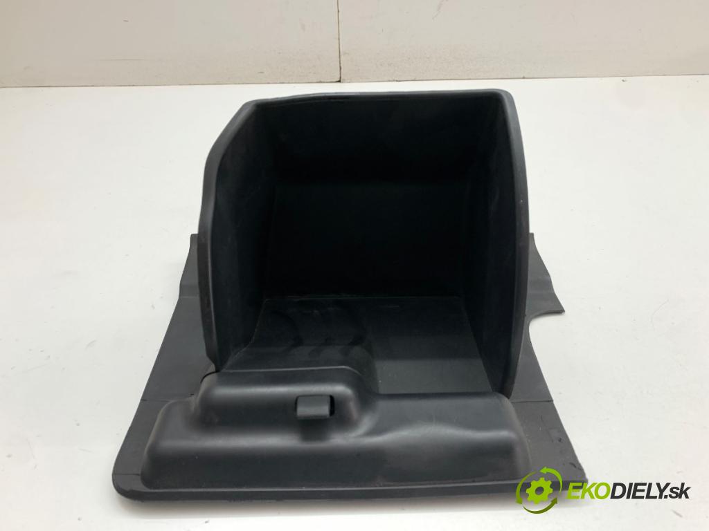 VW GOLF VI Kombi 2011 103 kW 2.0 TDI 1968 přihrádka kastlík volantu 1K1857923J