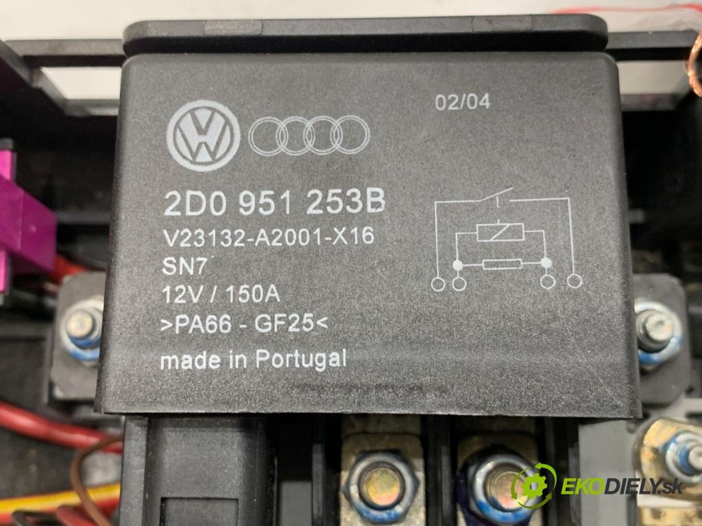 VW TOUAREG SUV 2004 230 kW 5.0 V10 TDI 4921 Skrinka poistková Modul akumulátora 2D0951253B