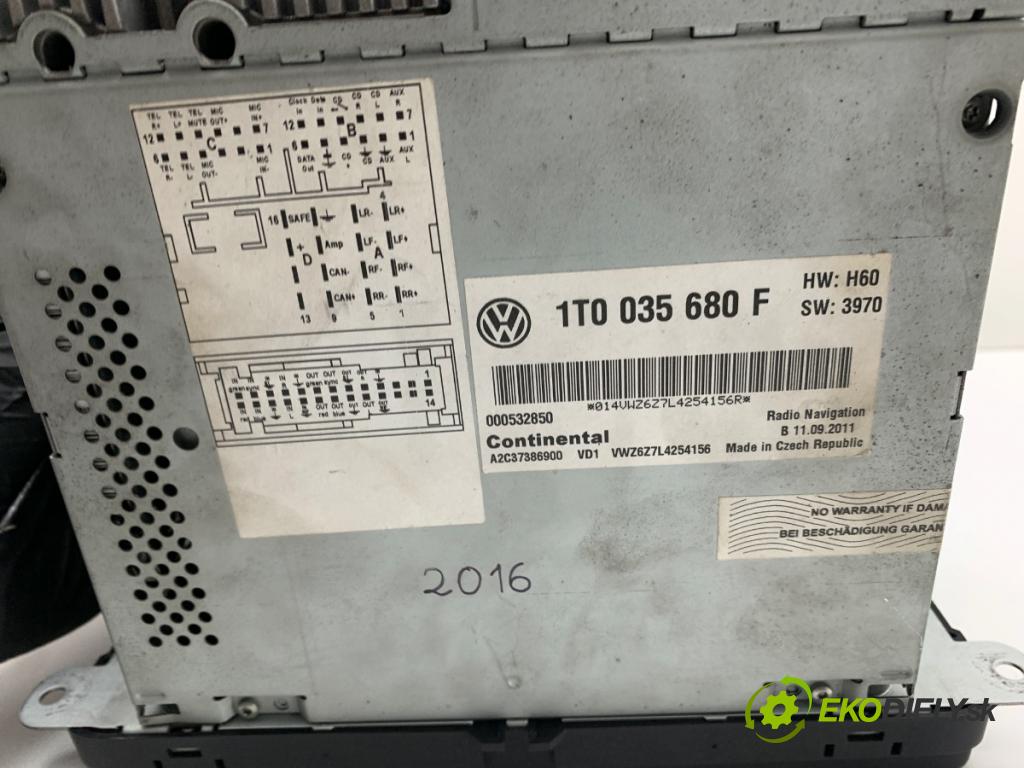 VW GOLF VI Kombi 2011 103 kW 2.0 TDI 1968 RADIO 1T0035680F (Audio zařízení)