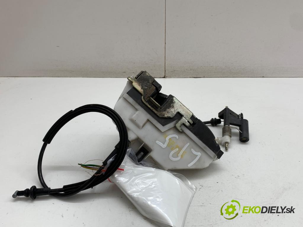 CITROEN C3 I liftback 2004 44 kW 1.1 i 1124 zámok Dvere ľavy predný