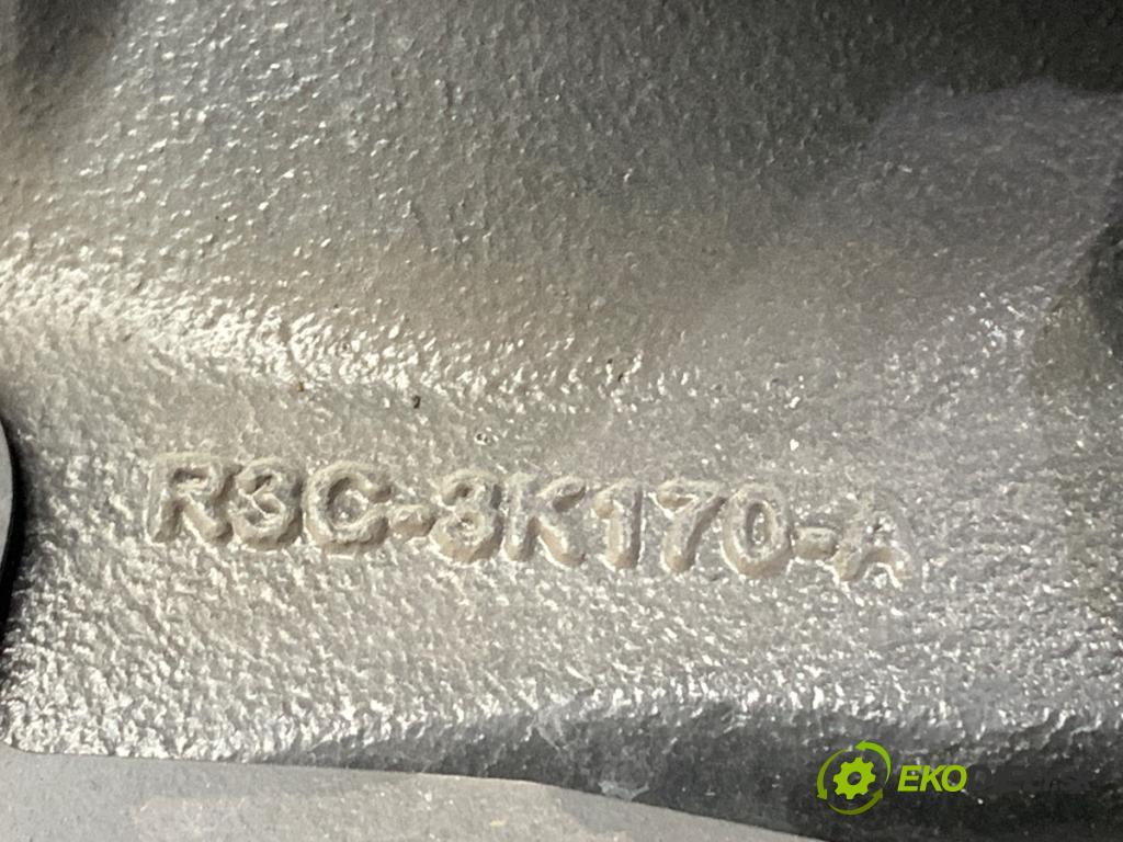 FORD USA MUSTANG coupe coupe 2023 235 kW 2.3 EcoBoost (P8T) 2261 náboj pravý přední část R3C-3K170-A