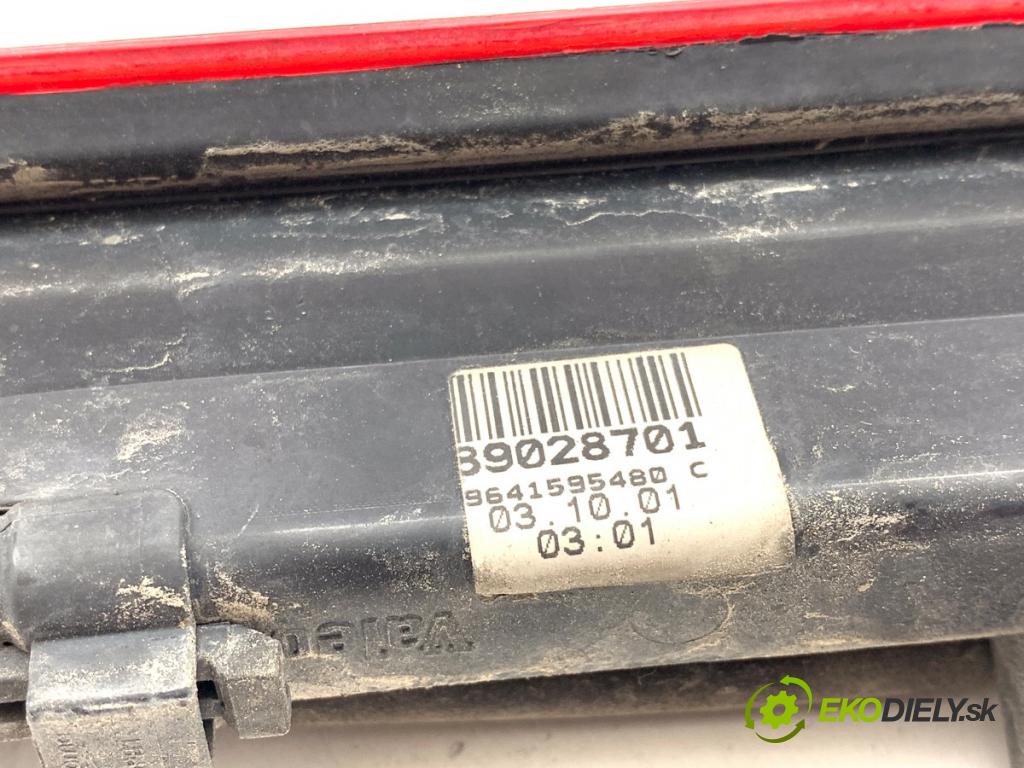 PEUGEOT 206 SW Kombi 2003 50 kW 1.4 HDi 1398 Svetlo brzdových svetiel 9641595480
