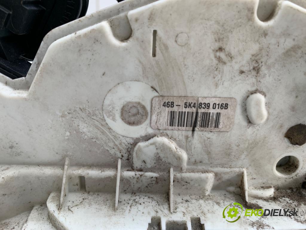 VW GOLF VI liftback 2009 90 kW 1.4 TSI 1390 zámok dveře pravý zadní část 5K4839016B