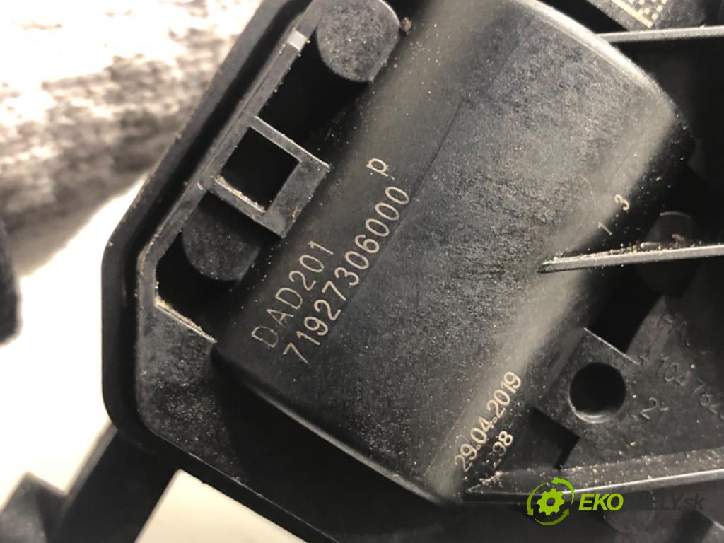 BMW F20 liftback 2019 100 kW 118 i 1598 pumpa oběhu vody 7644811