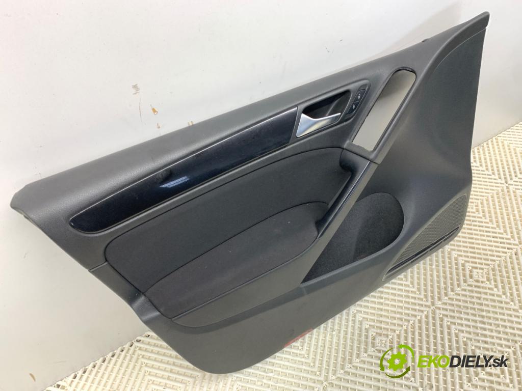 VW GOLF VI liftback 2009 90 kW 1.4 TSI 1390 čalúnenie Dvere ľavy predný 5K4867011