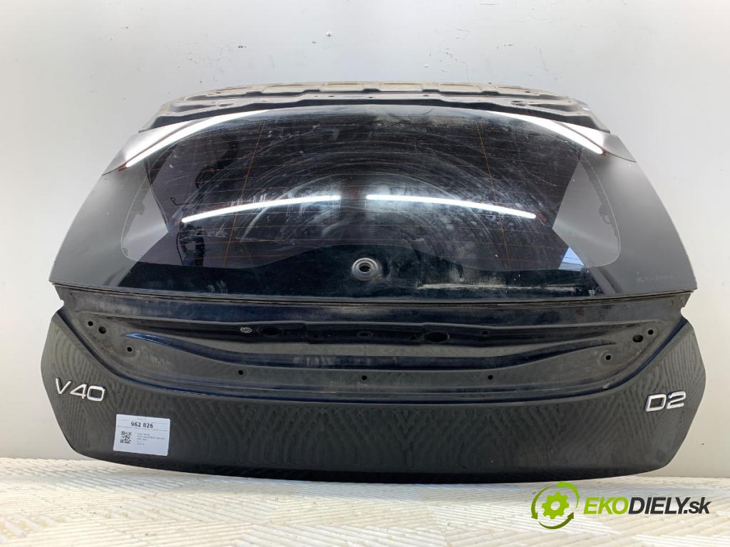 VOLVO V40 liftback 2012 84 kW D2 1560 kapota zadní část 452