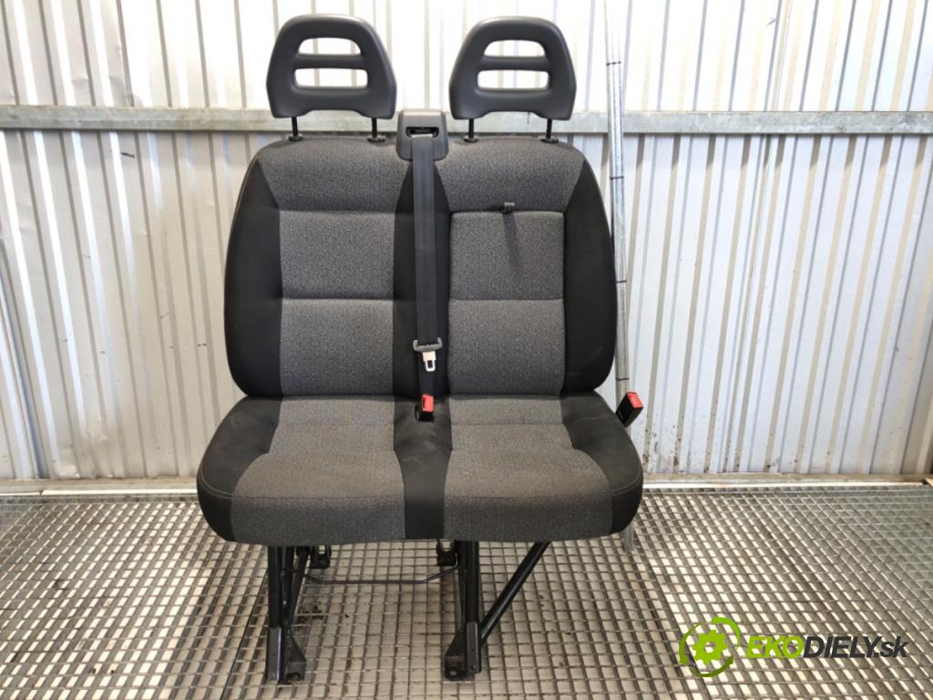 FIAT DUCATO III Autobus 2016 96 kW 130 Multijet 2,3 D 2287 sedadlo pravý přední část 