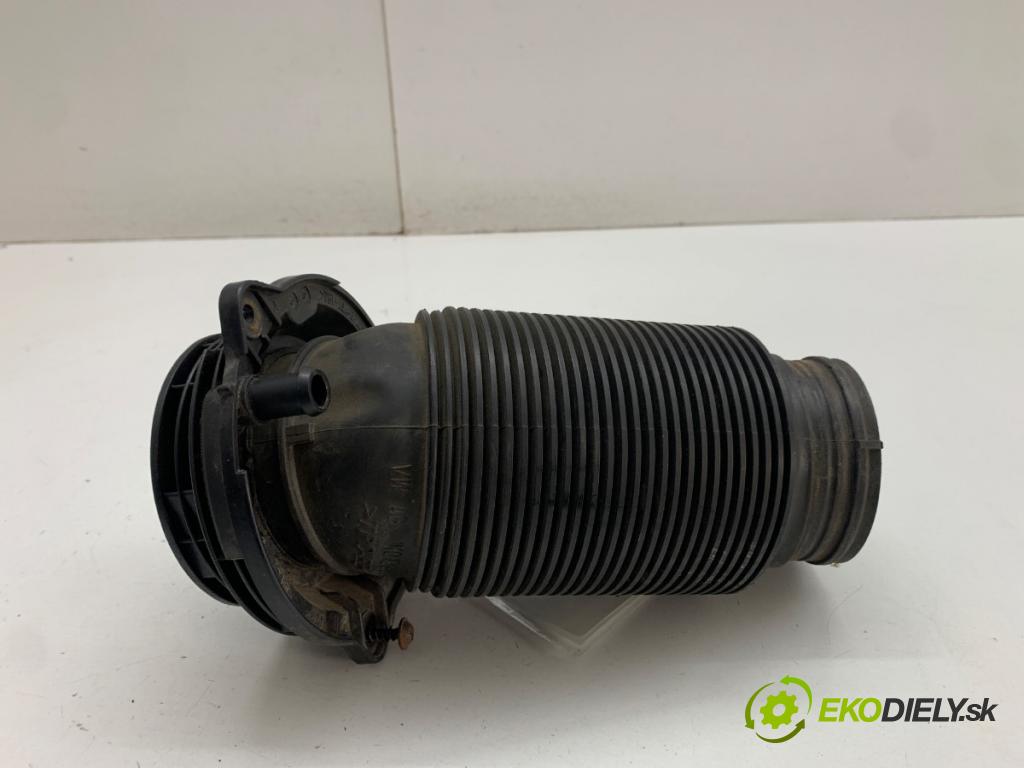 VW GOLF VI liftback 2009 90 kW 1.4 TSI 1390 Rúra vzduchu 1K0129684AN
