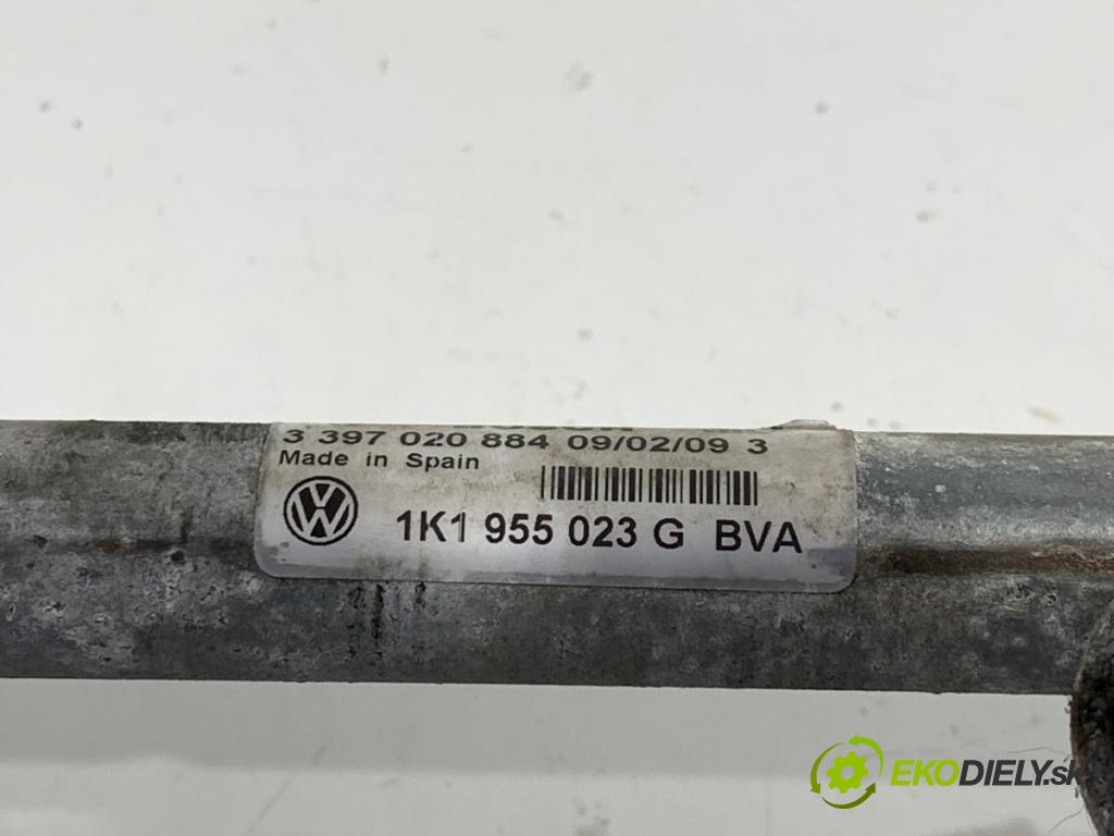 VW GOLF VI liftback 2009 90 kW 1.4 TSI 1390 Mechanizmus stieračov predný 1K0127400L (Motorček stieračov predný)