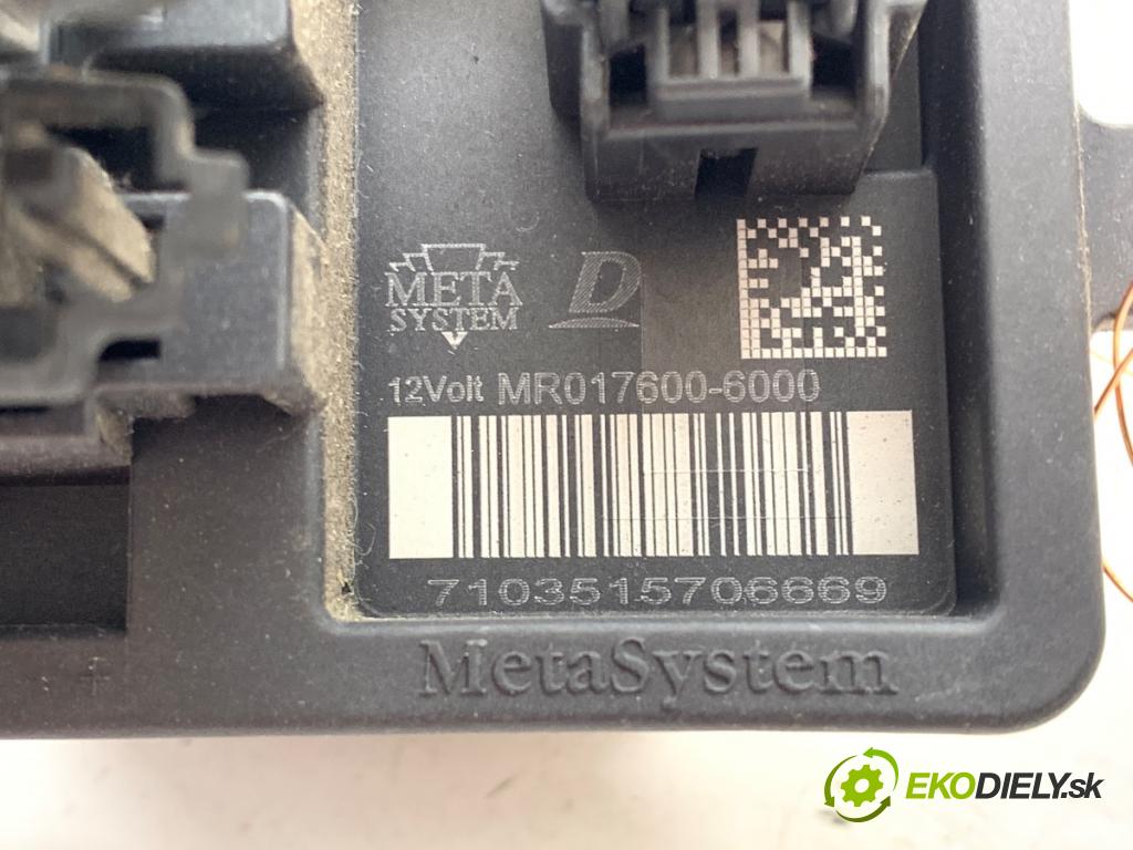 NISSAN MICRA K14 liftback 2017 66 kW 0.9 IG-T 898 odpor rezistor topení vzduchu MR017600-6000 (Odpor topení)
