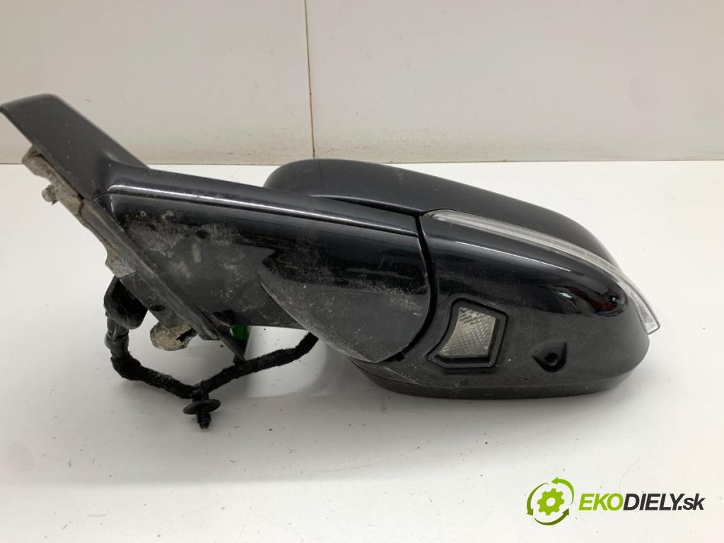 VOLVO V40 liftback 2012 84 kW D2 1560 zpětné zrcátko levý 452