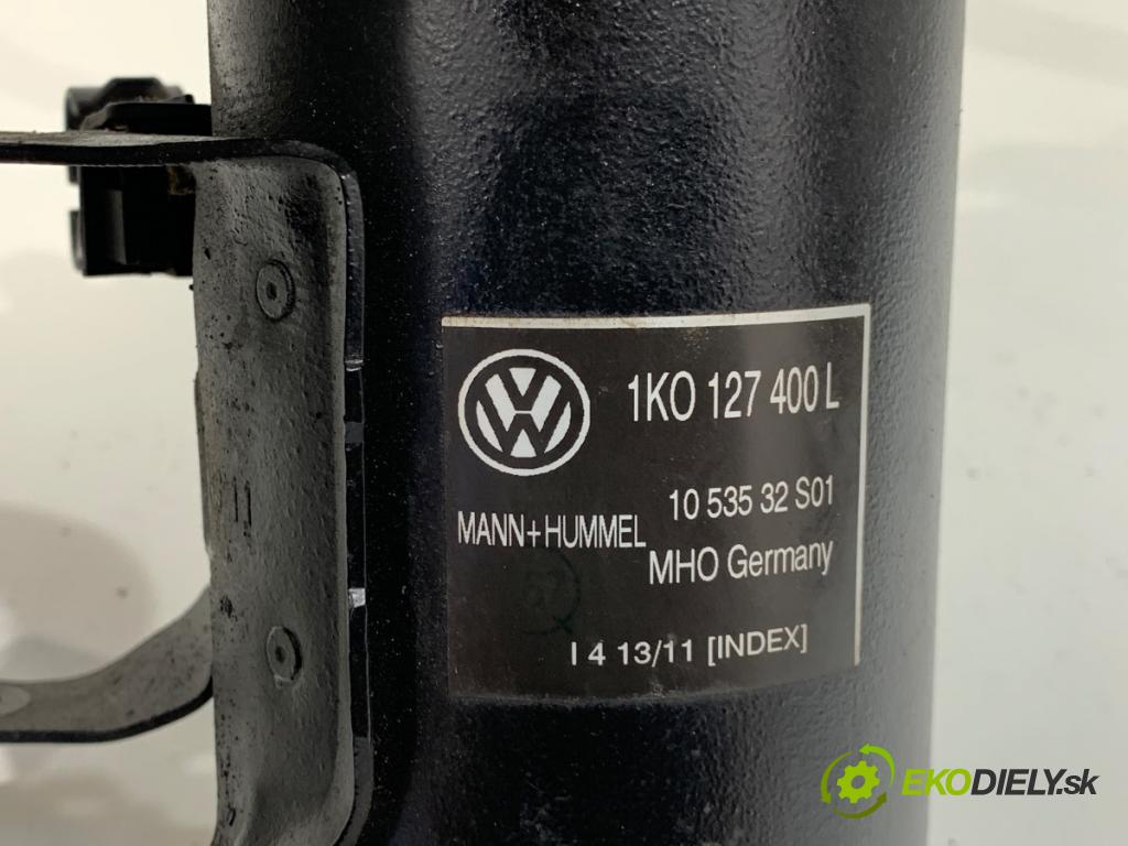VW GOLF VI Kombi 2011 103 kW 2.0 TDI 1968 obal filtra paliva 1K0127400L (Kryt palivového filtru)
