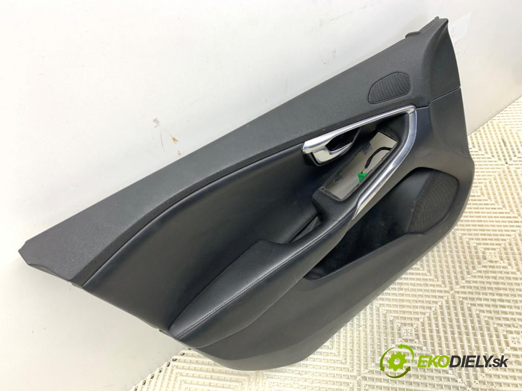 VOLVO V40 liftback 2012 84 kW D2 1560 ča dveře levý přední část 1319932