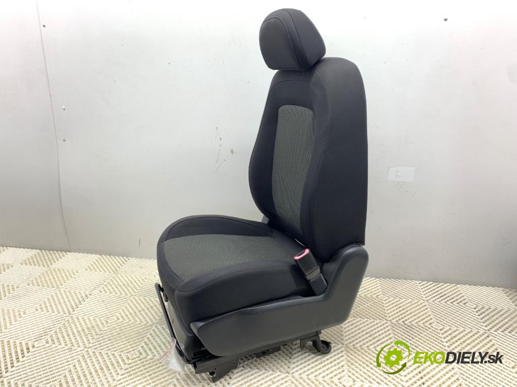 OPEL ANTARA A SUV 2006 110 kW 2.0 CDTI 4x4 1991 sedadlo pravý přední část