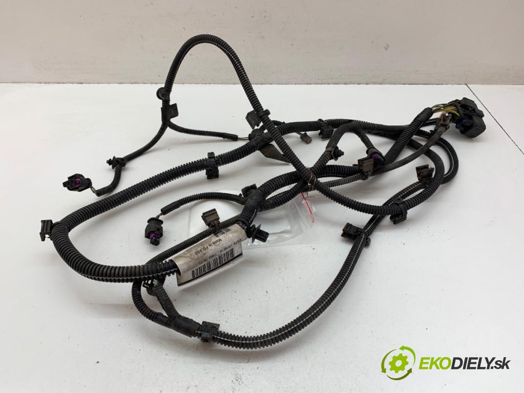 VOLVO V40 liftback 2012 84 kW D2 1560 Káblovačka PDC zad 31327377