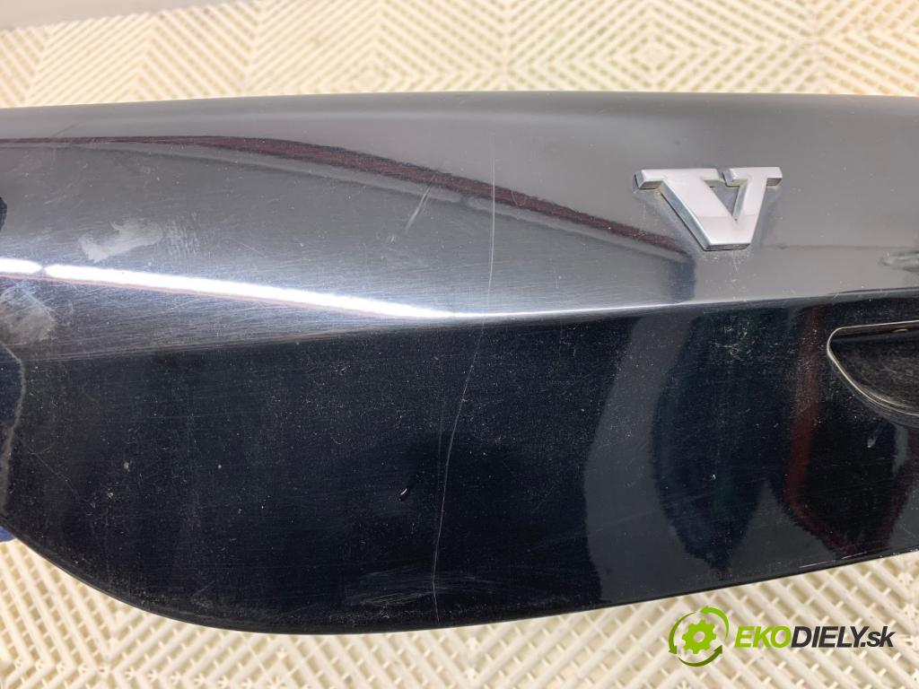 VOLVO V40 liftback 2012 84 kW D2 1560 zadní část - čelo dveří zadní část 31378763