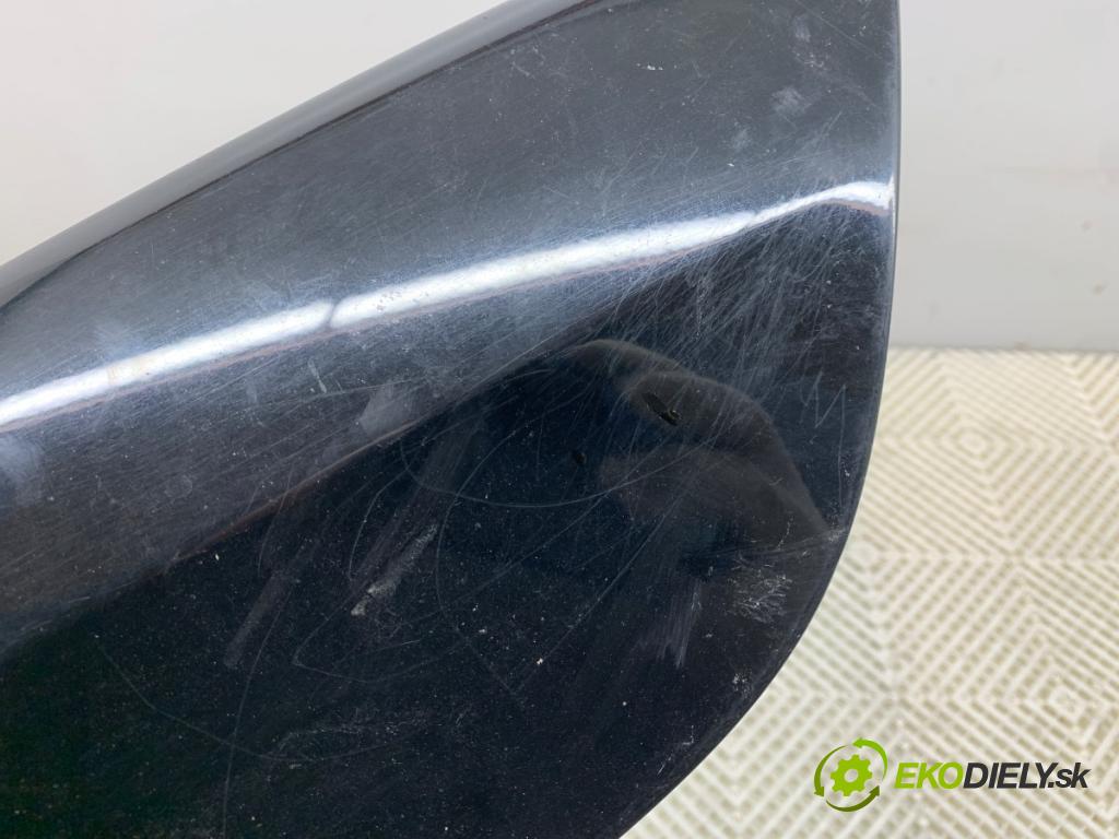 VOLVO V40 liftback 2012 84 kW D2 1560 zadní část - čelo dveří zadní část 31378763