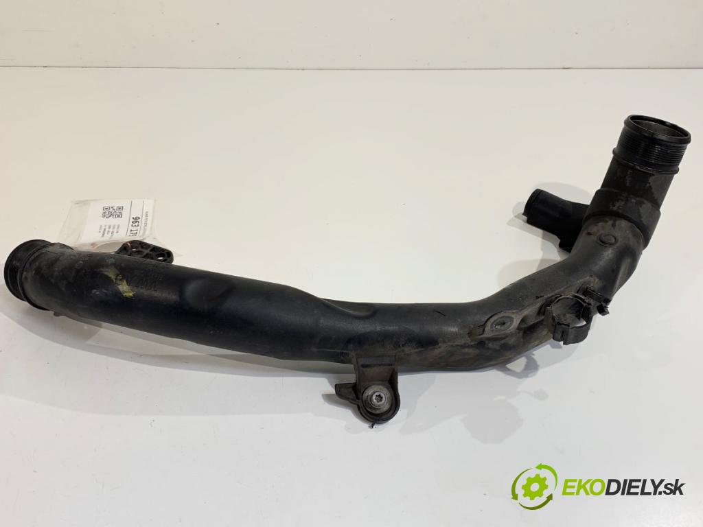 VW GOLF VI Kombi 2011 103 kW 2.0 TDI 1968 Rúra vzduchu intercoolera 5N0145840G