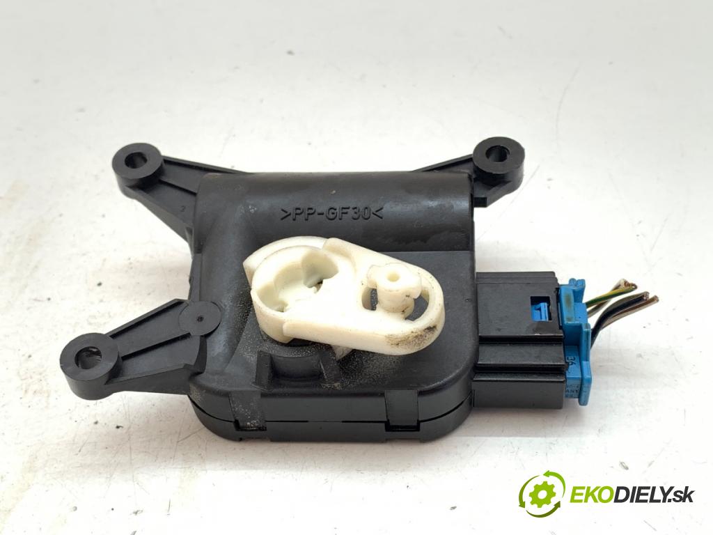 VW GOLF VI liftback 2009 90 kW 1.4 TSI 1390 Motor kúrenia 3C0907511