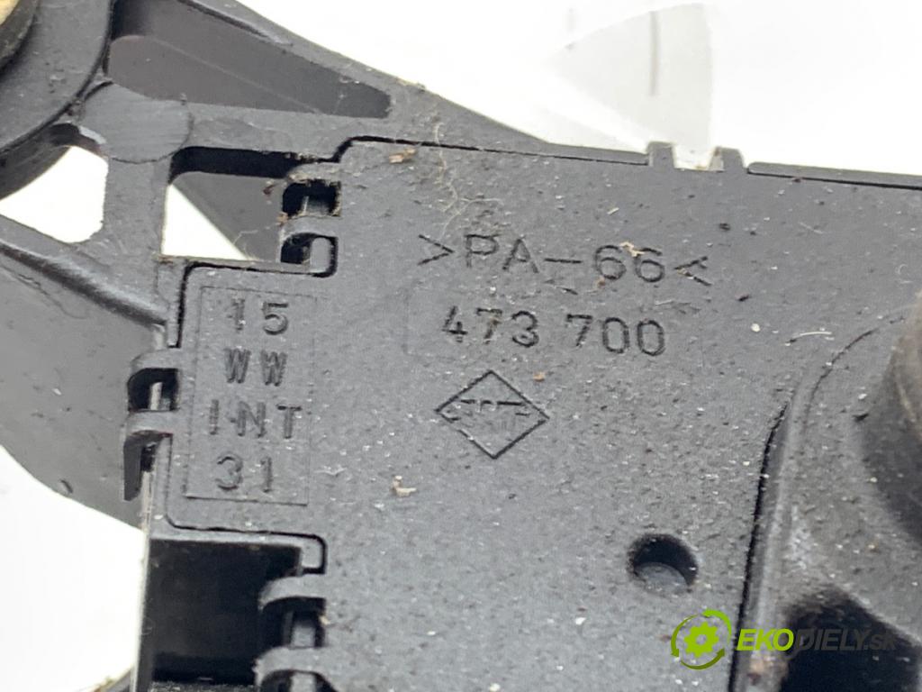 VW PASSAT B5 Kombi 1998 81 kW 1.9 TDI 1896 motor stěračů zadní část 8L0955711