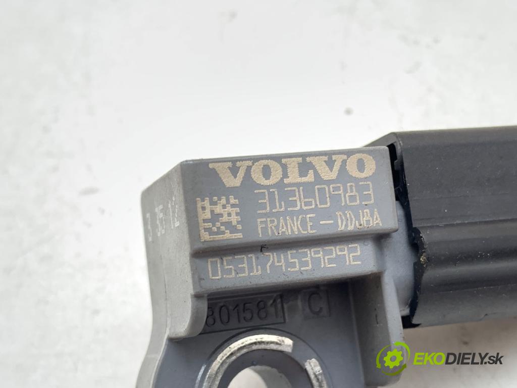 VOLVO V40 liftback 2012 84 kW D2 1560 Snímač nárazu 31360983 (Snímač nárazu)