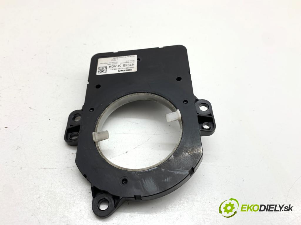 NISSAN MICRA K14 liftback 2017 66 kW 0.9 IG-T 898 Snímač uhlu uhlu 479455FA0A