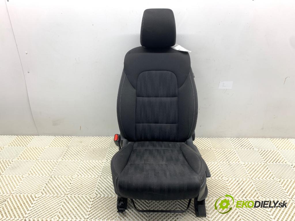 KIA SPORTAGE IV SUV 2016 97 kW 1.6 GDI 1591 Sedadlo ľavy predný 