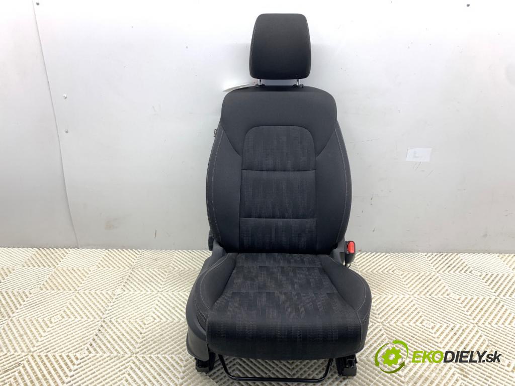 KIA SPORTAGE IV SUV 2016 97 kW 1.6 GDI 1591 Sedadlo pravy predný 