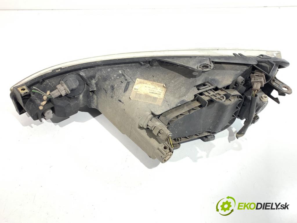 PEUGEOT 206 liftback 2003 50 kW 1.4 HDi eco 70 1398 světlomet pravý přední část