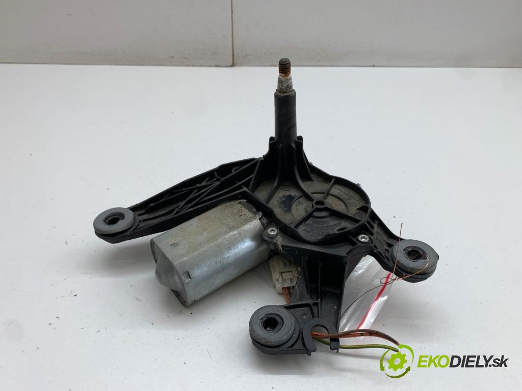 PEUGEOT 206 liftback 2003 50 kW 1.4 HDi eco 70 1398 Motor stieračov zad