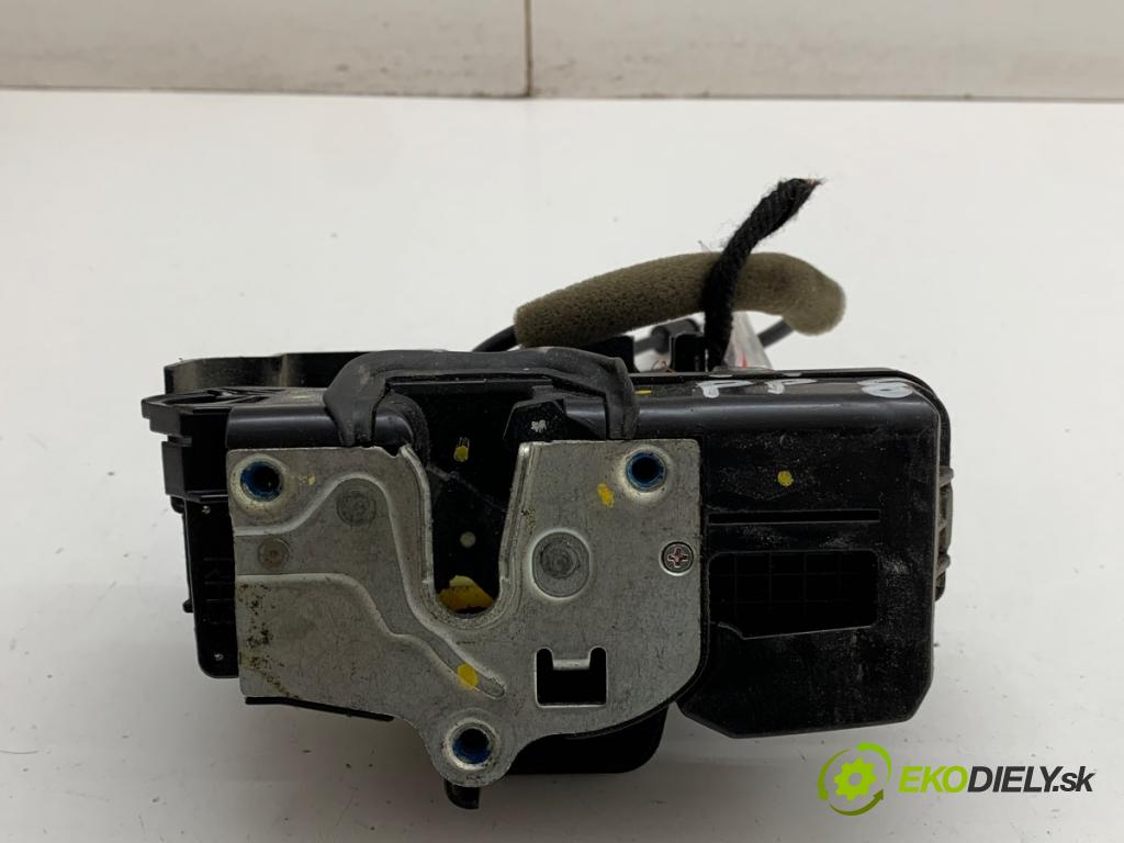 OPEL ANTARA A SUV 2006 110 kW 2.0 CDTI 4x4 1991 zámok dveře levý přední část 