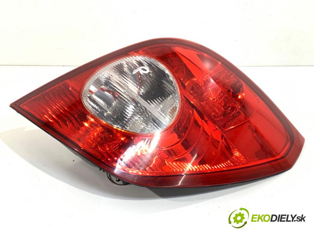 OPEL ANTARA A SUV 2006 110 kW 2.0 CDTI 4x4 1991 světlo pravý zadní část 