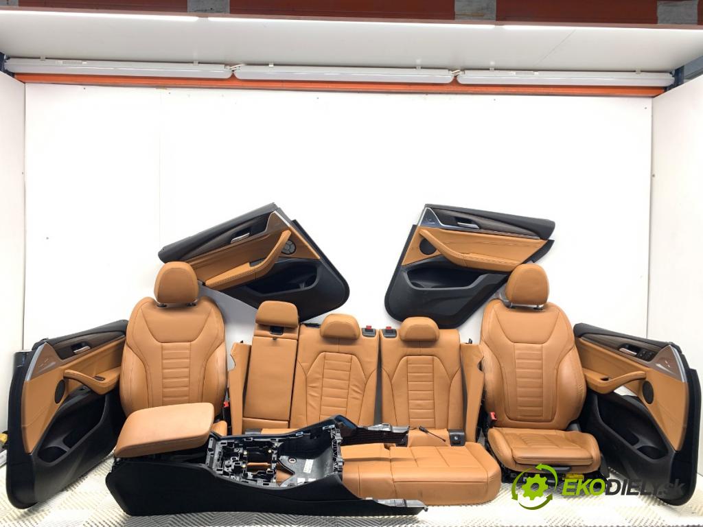 BMW G01 SUV 2020 135 kW xDrive 30 e Plug-in-Hybrid 1998 sedadla sedačky sedadlo boční 