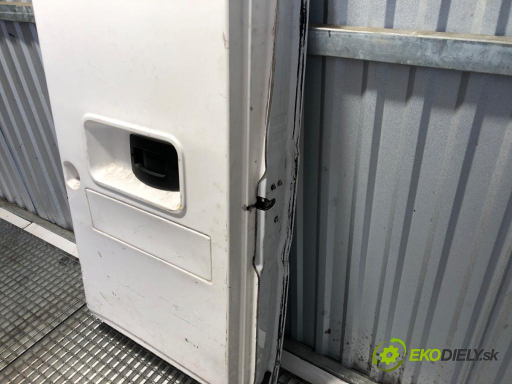 FIAT DUCATO III Autobus 2016 96 kW 130 Multijet 2,3 D 2287 dveře pravý zadní část CHLADIČ: