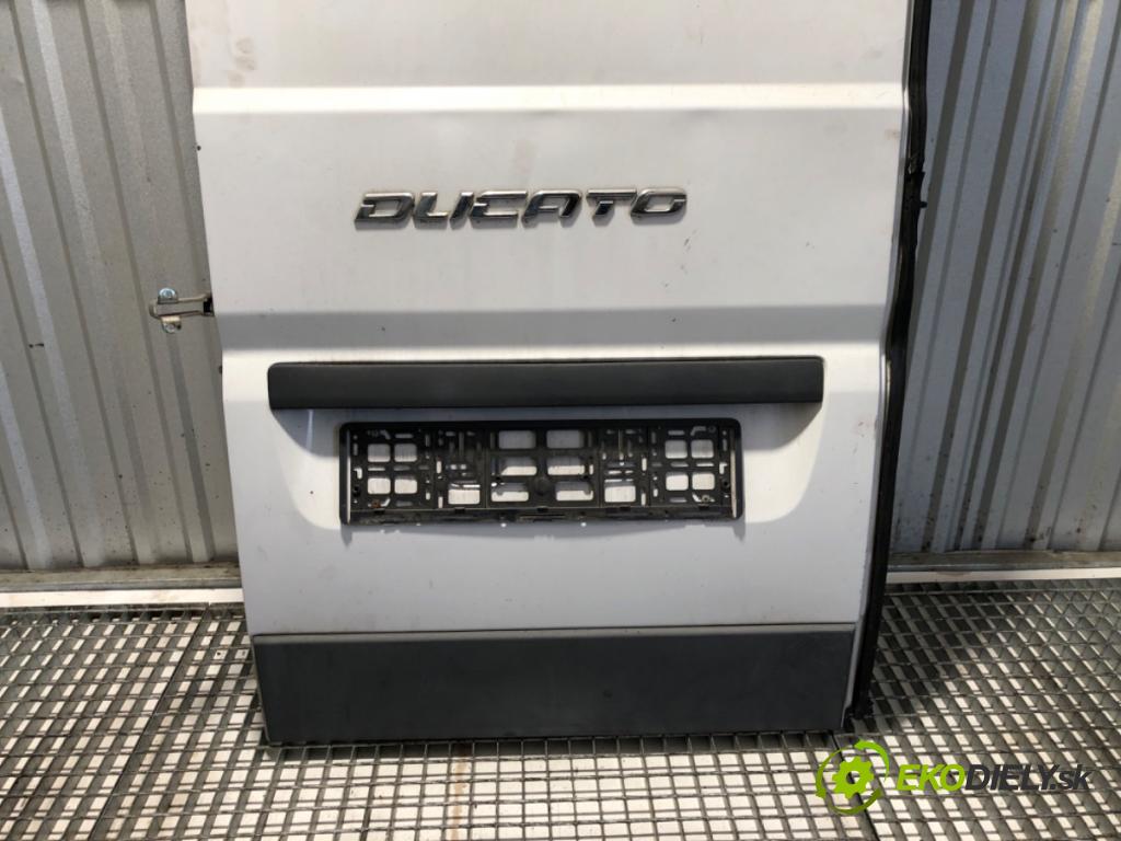 FIAT DUCATO III Autobus 2016 96 kW 130 Multijet 2,3 D 2287 dveře levý zadní část CHLADIČ: