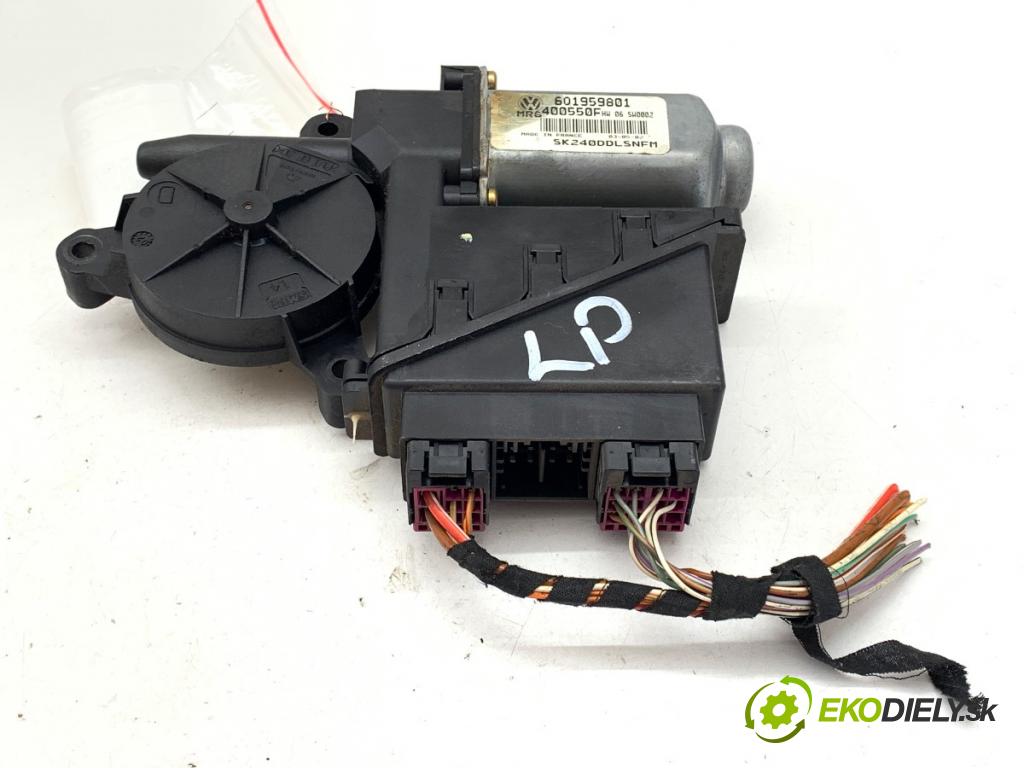 SKODA FABIA I liftback 2002 44 kW 1.4 1397 motor sťahovaní okna levý přední část 6Q1959801