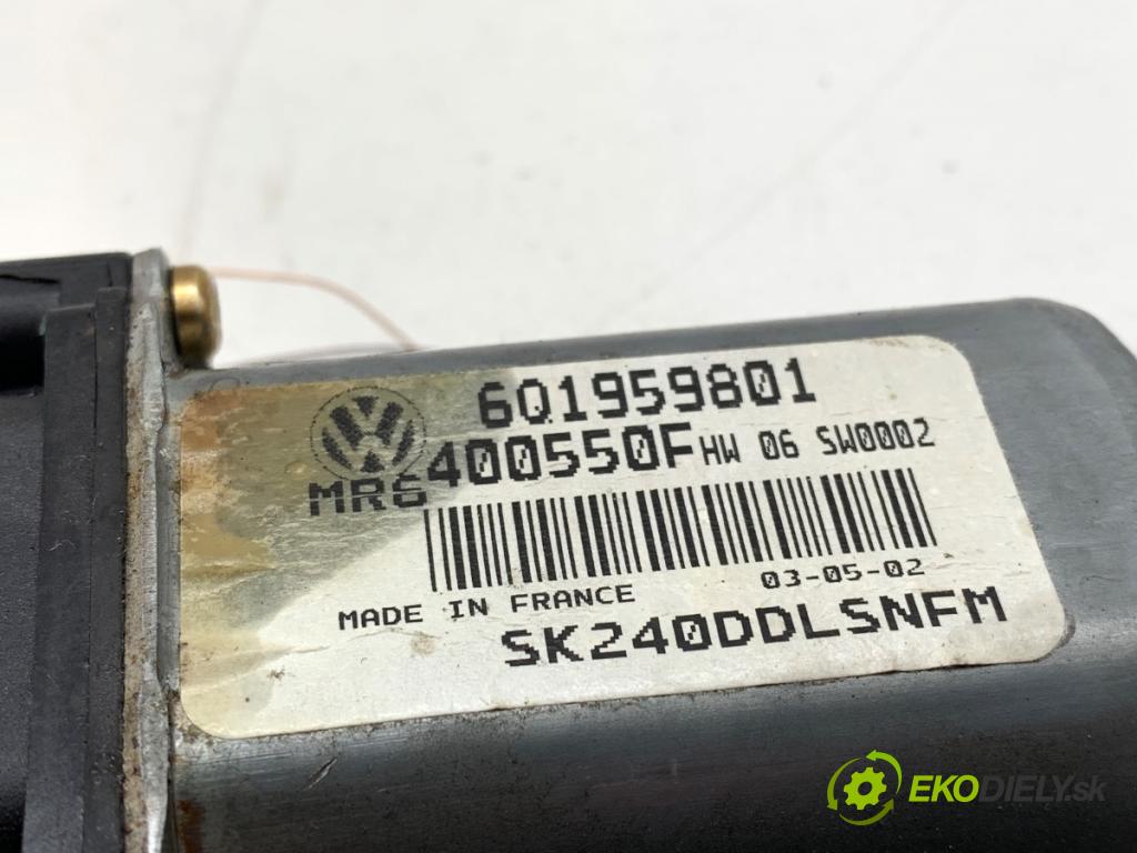 SKODA FABIA I liftback 2002 44 kW 1.4 1397 motor sťahovaní okna levý přední část 6Q1959801
