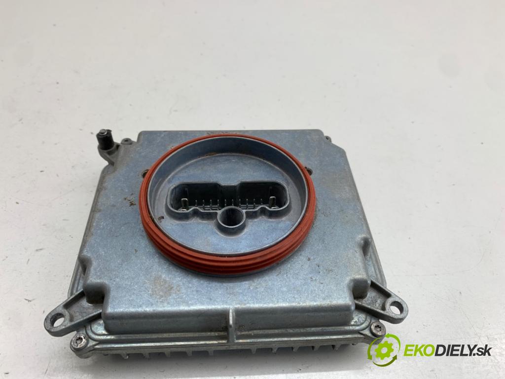 AUDI A7 4G liftback 2016 245 kW 3.0 TFSI quattro 2995 modul LED 5DF011094-07