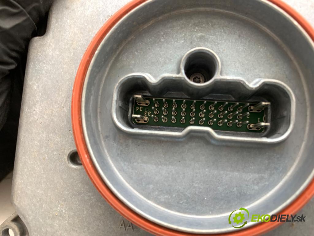 AUDI A7 4G liftback 2016 245 kW 3.0 TFSI quattro 2995 modul LED 5DF011094-07