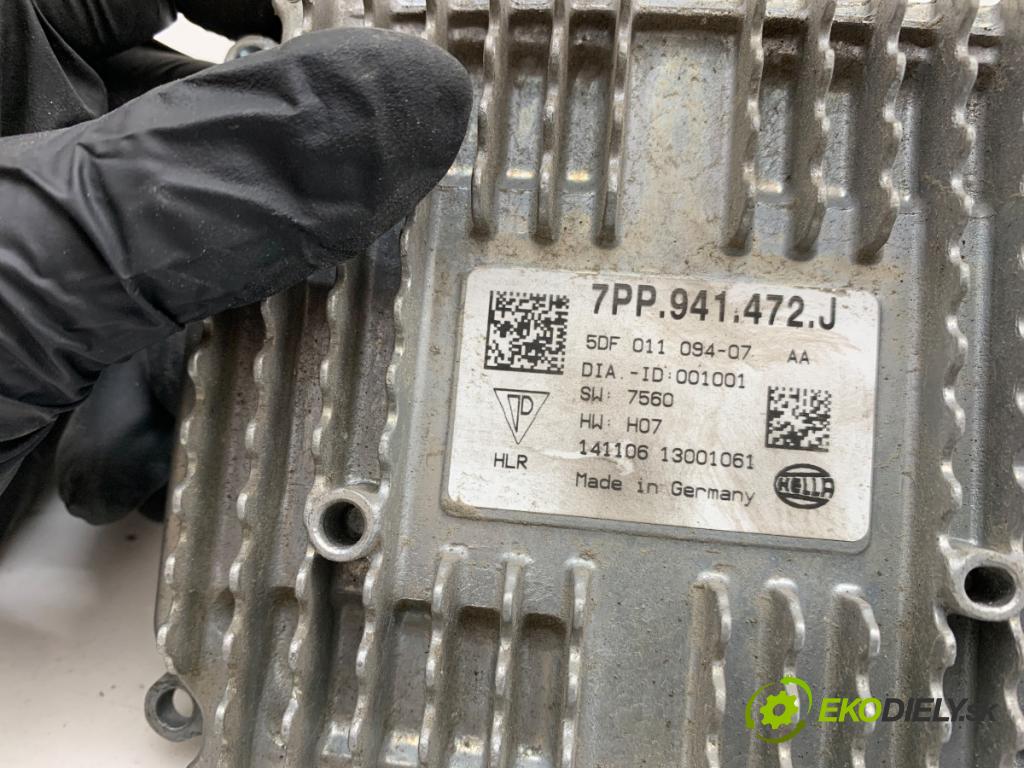 AUDI A7 4G liftback 2016 245 kW 3.0 TFSI quattro 2995 modul LED 5DF011094-07