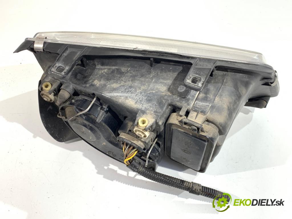 VW BORA I sedan 1999 77 kW 1.6 16V 1598 světlomet levý přední část