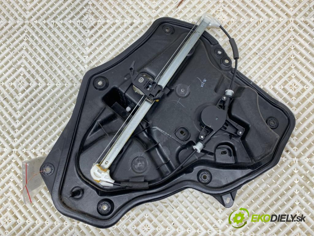 MAZDA 6 GJ Kombi 2016 141 kW 2.5 2488 mechanismus okna pravý zadní část GHP97297X
