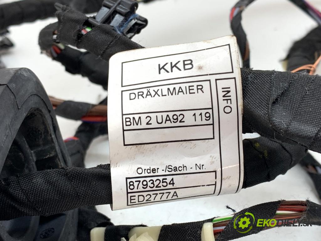 BMW G01 SUV 2020 135 kW xDrive 30 e Plug-in-Hybrid 1998 káblovačka dveře zadní část pravý 8793250