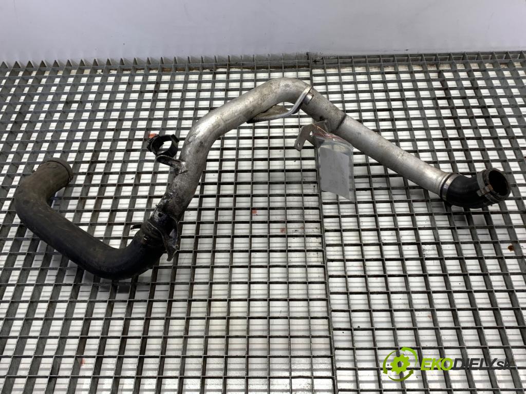VOLVO V40 liftback 2012 84 kW D2 1560 Rúra vzduchu 31338095