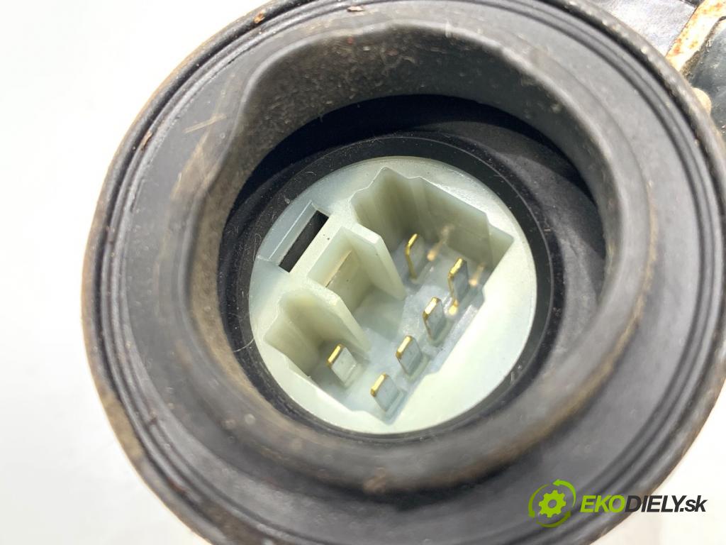 TOYOTA LAND CRUISER J12 samochód terenowy zamknięty 2005 120 kW 3.0 D-4D (KDJ120, KDJ125) 2982 mechanismus okna pravý zadní část 85720-58010