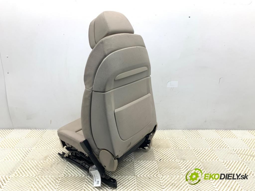BMW F01 sedan 2010 240 kW 740 i, Li 2979 Sedadlo pravy predný