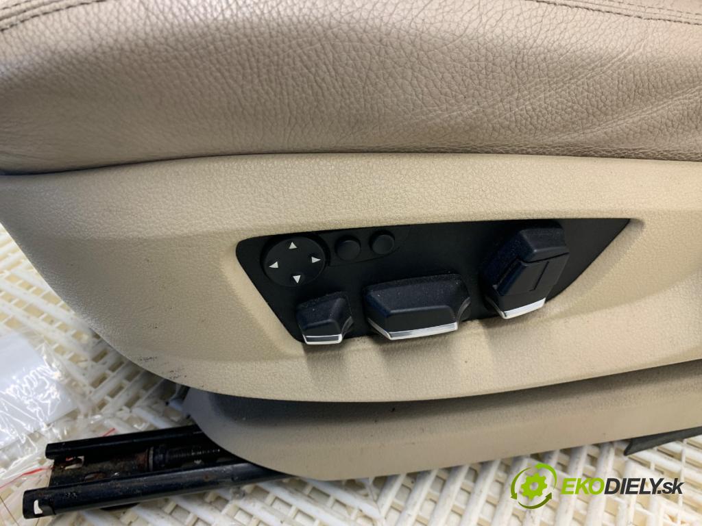 BMW F01 sedan 2010 240 kW 740 i, Li 2979 Sedadlo ľavy predný